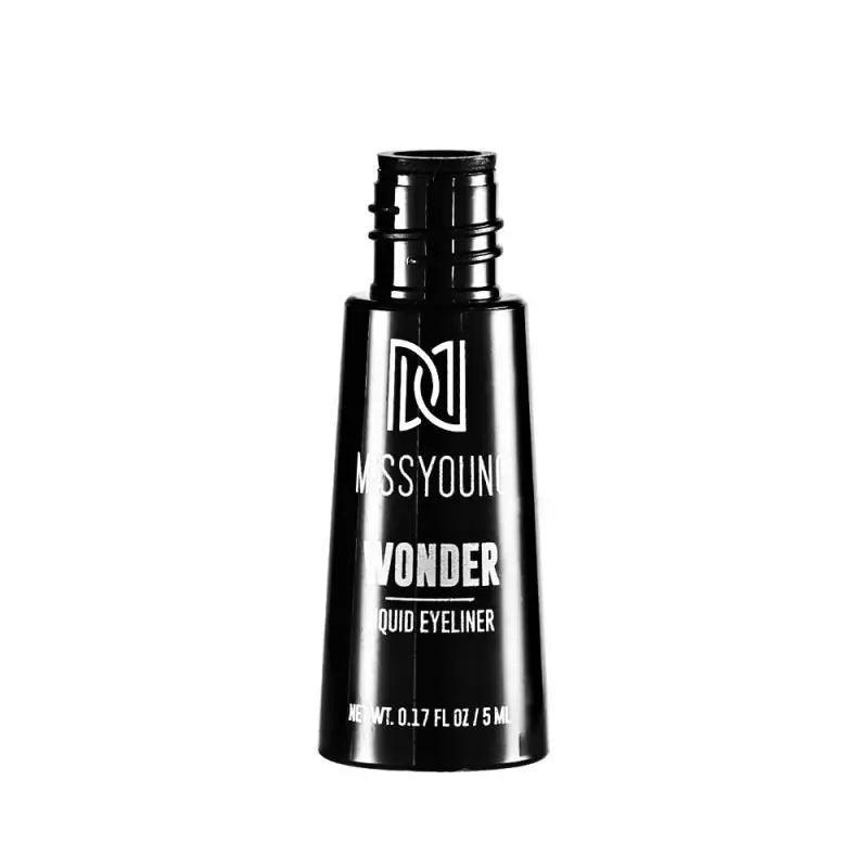 Eyeliner liquide noir 5ml,  imperméable et résistant à la sueur, super fin.